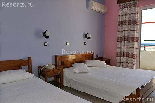 Nirvana Beach Hotel 10